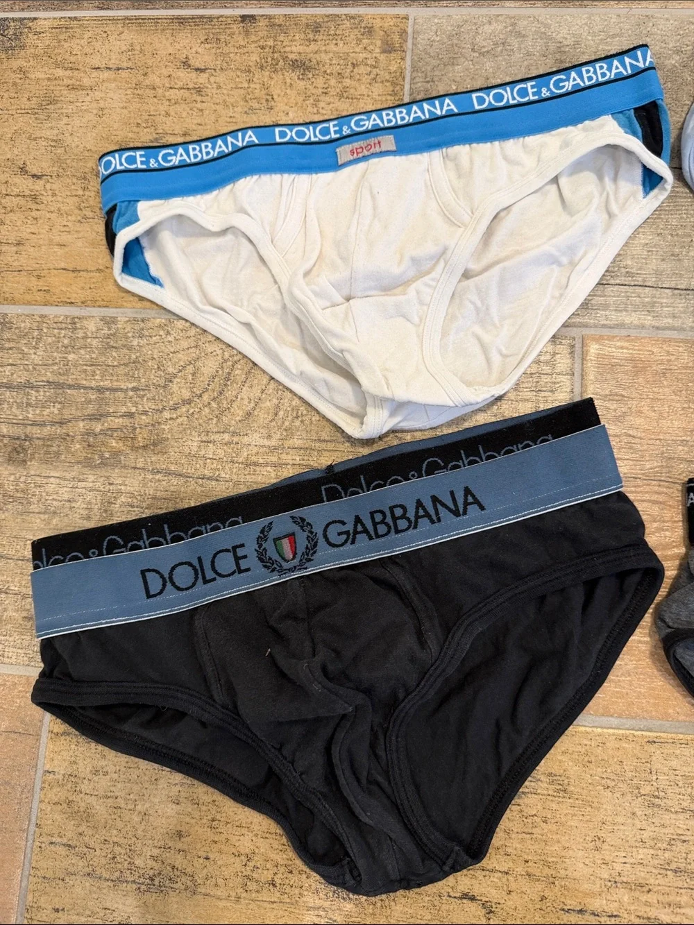 Dolce & Gabbana Men’s Briefs Pack – White, Light Blue, Set of 4 Mens Small S